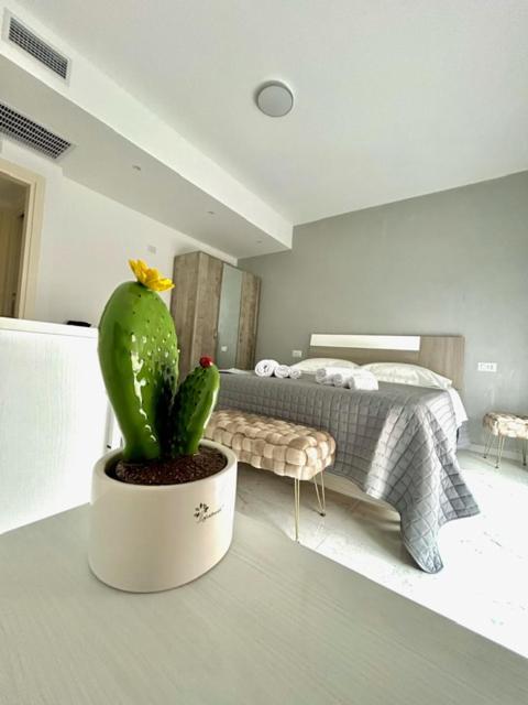 Aqua Marine B&B - Rooms And Apartments Мілаццо Екстер'єр фото